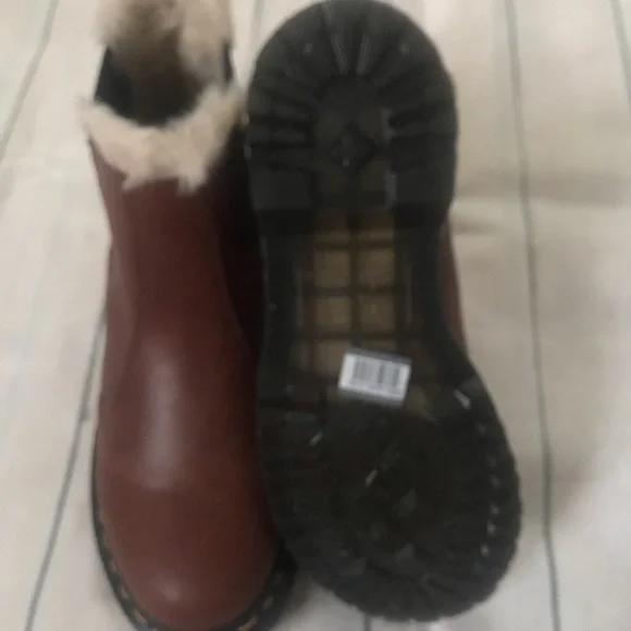 Dr. Martens- Brown Leather Fur-Lined Boots - Picture 3 of 6